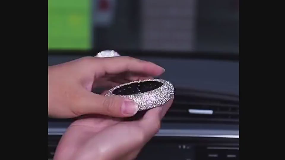 Vehicle Perfume Flying Saucer, Vehicle Mounted Cre